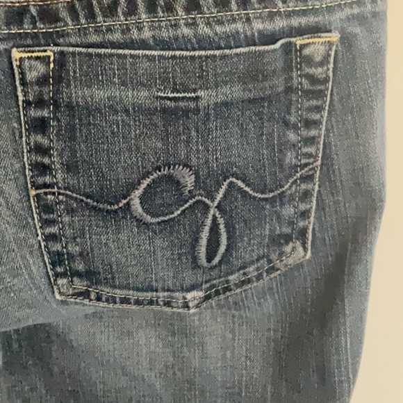 Guess Blue Straight Leg Jeans with Signature Pocket Design - Picture 3 of 11